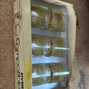 Pyrex Glass Napkin Rings x 6 / Spring Blossom Green / Crazy Daisy